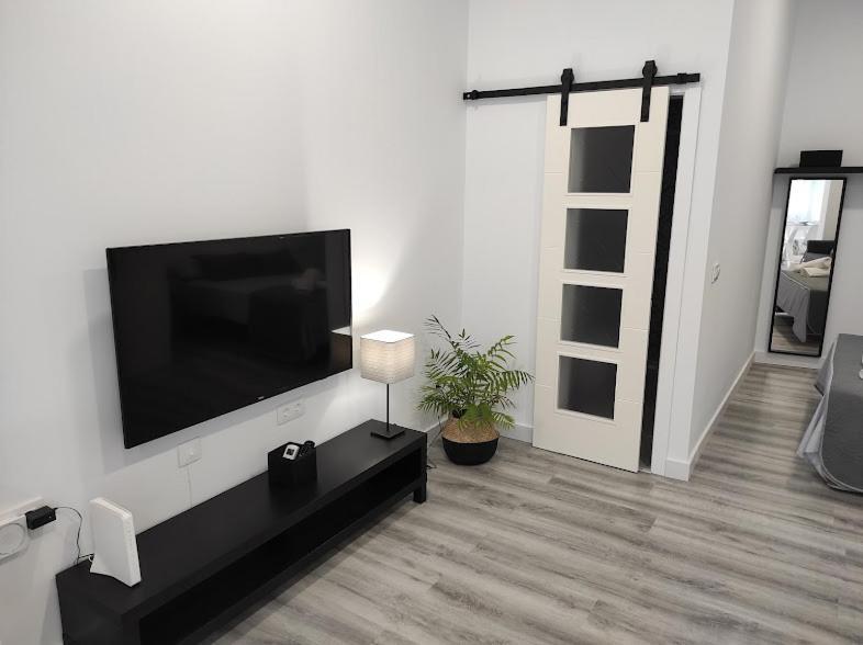 Apartamento Turistico Lyra Baena Exterior photo